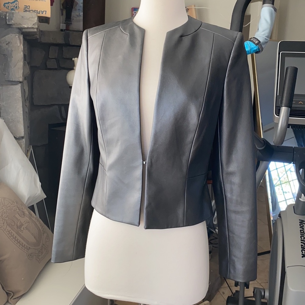 🧣Tommy Hilfiger faux leather jacket Sz 4